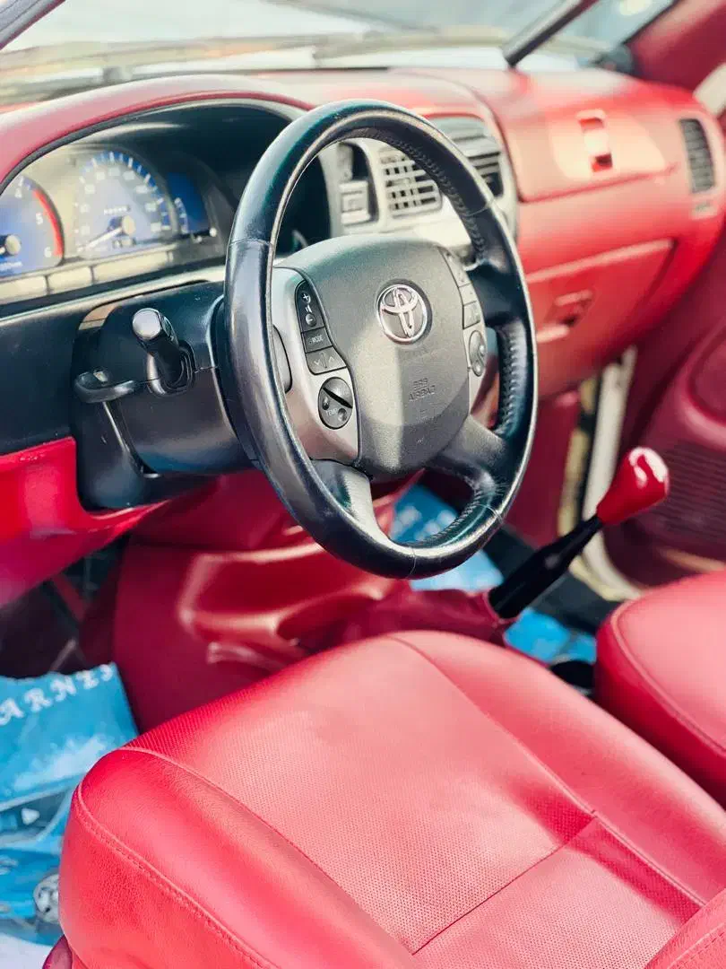 هایلوکس دوکابین ۲۰۰۵|خودرو سواری و وانت|زاهدان, |دیوار