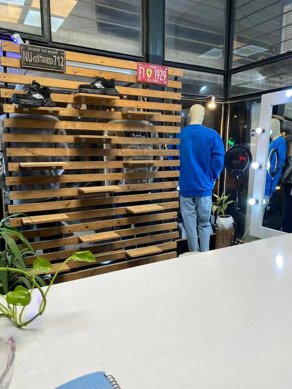 واگذاری بوتیک|اجارهٔ مغازه و غرفه|شاهرود, |دیوار