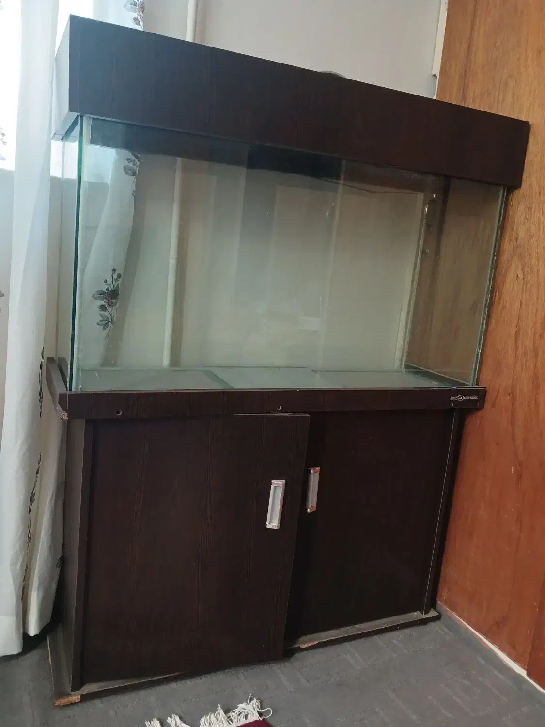 آکواریوم ۱متری باپایه کمدی نئوپان همراه با متعلقات|ماهی|کرج, ساسانی (قلمستان)|دیوار