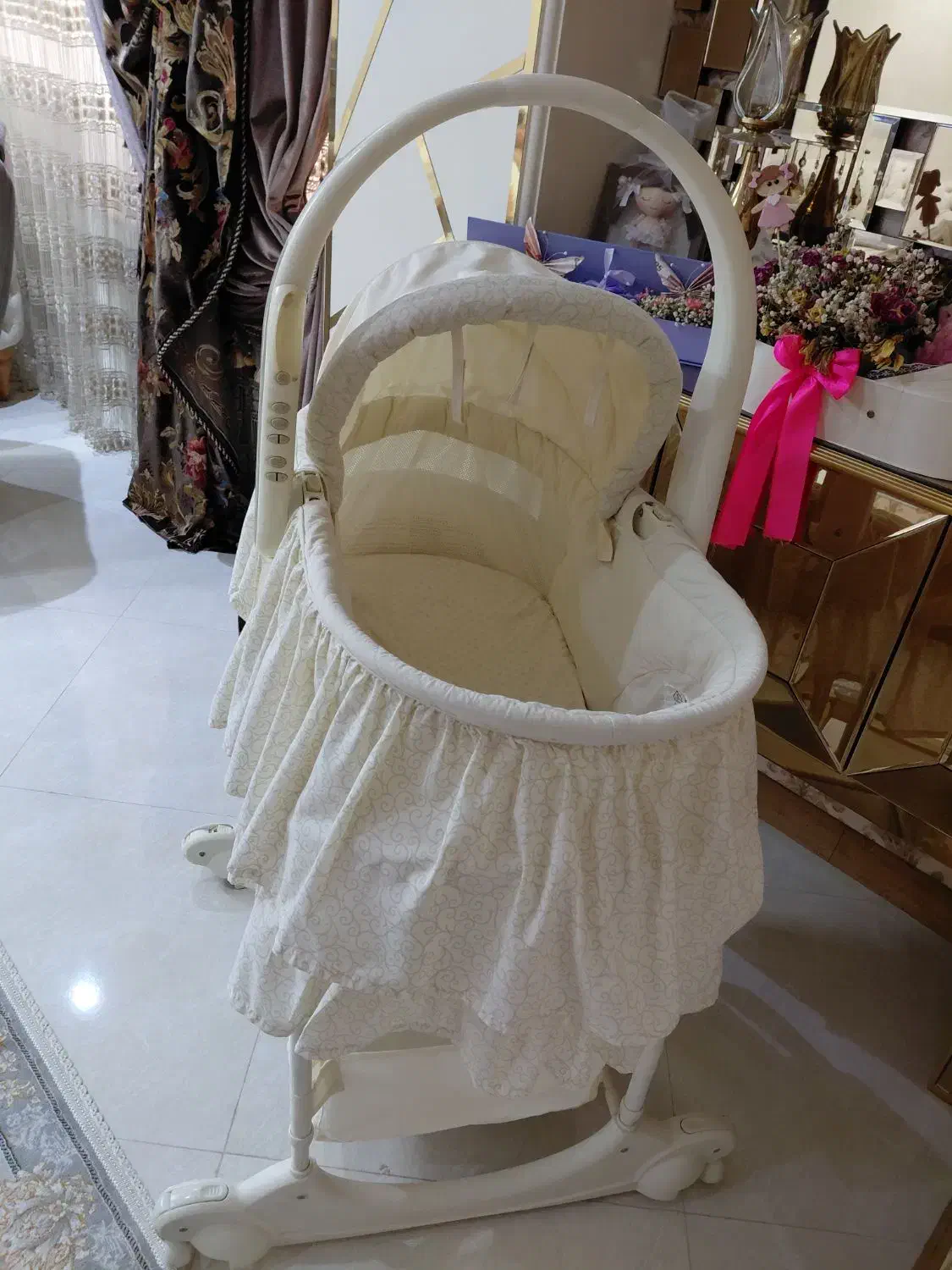 تخت و گهواره نوزاد|اسباب و اثاث بچه|تهران, تولید دارو|دیوار