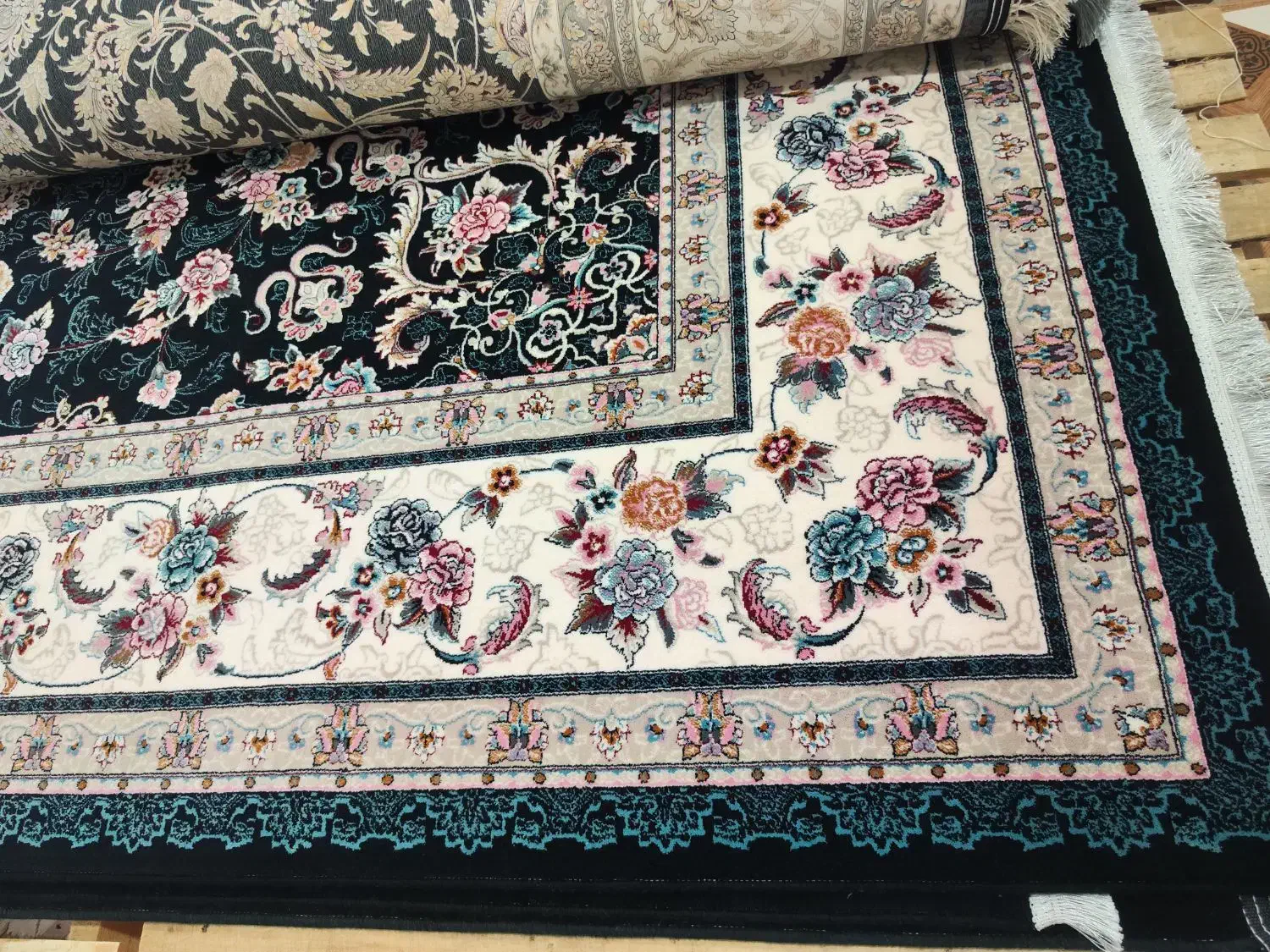 فروش انواع مدل فرش نقد و قسط|فرش|زهک, |دیوار