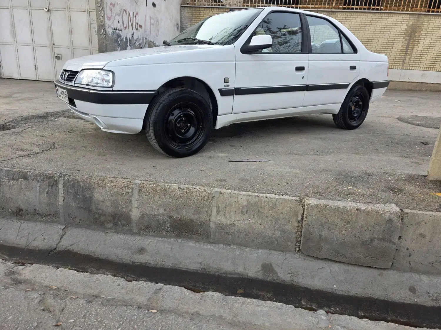 ۴۰۵مدل۹۹slx|خودرو سواری و وانت|شیراز, انجیر|دیوار