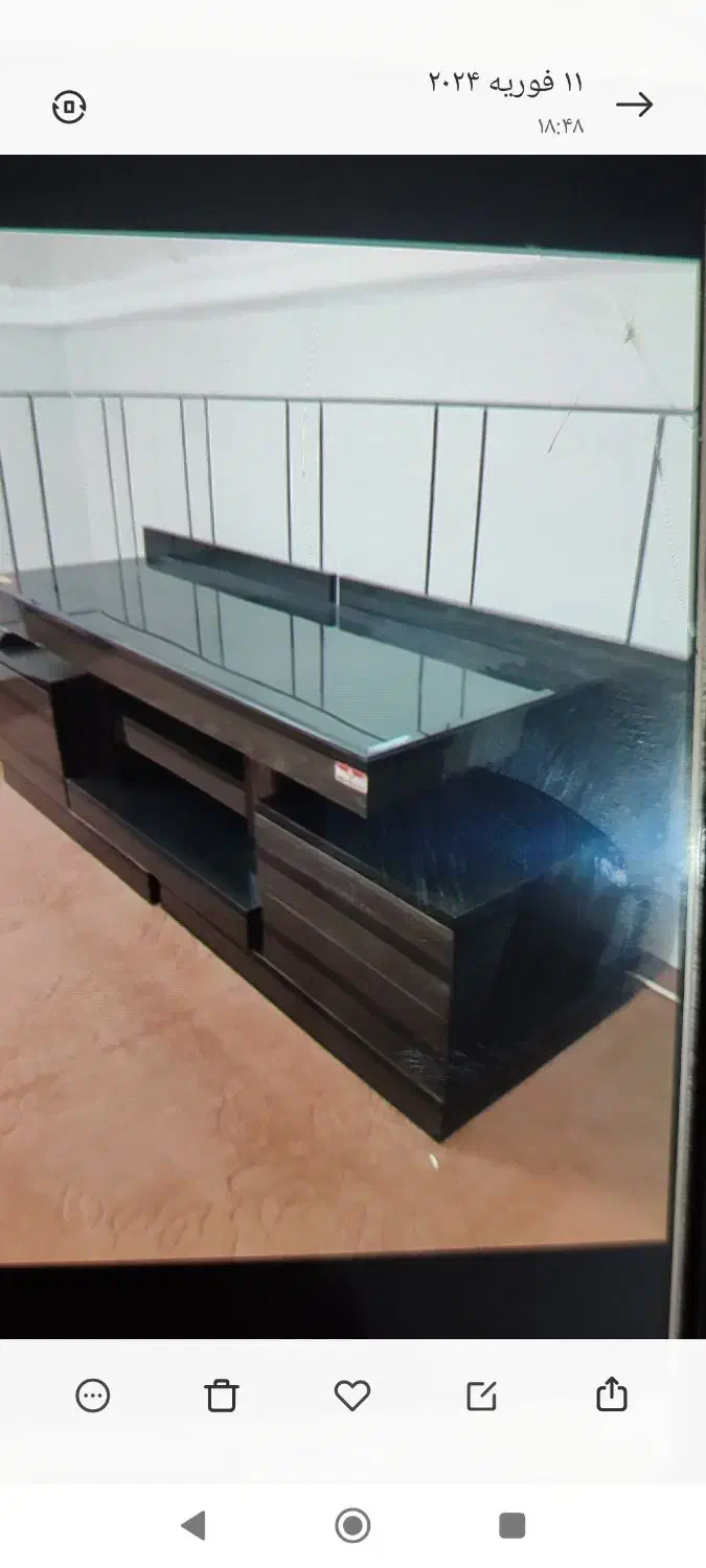 چند وسیله تمیز .|میز تلویزیون|شوشتر, |دیوار