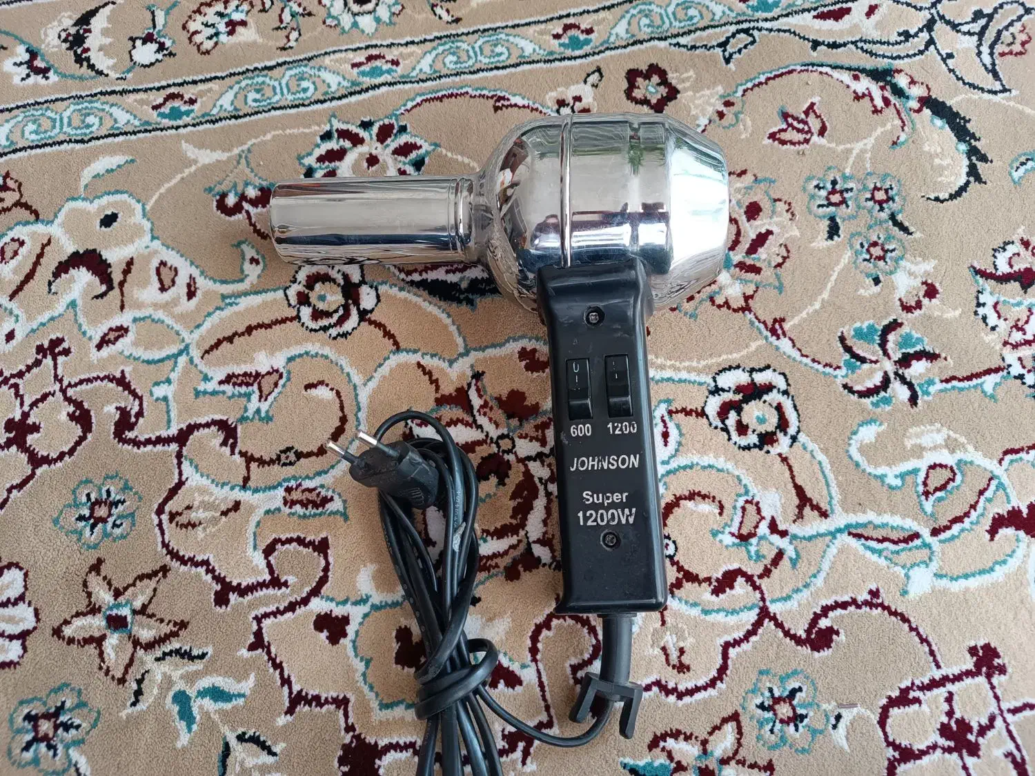 سشوار جانسون 1200وات موتور سنگین|آرایشی، بهداشتی، درمانی|خمینی‌شهر, |دیوار