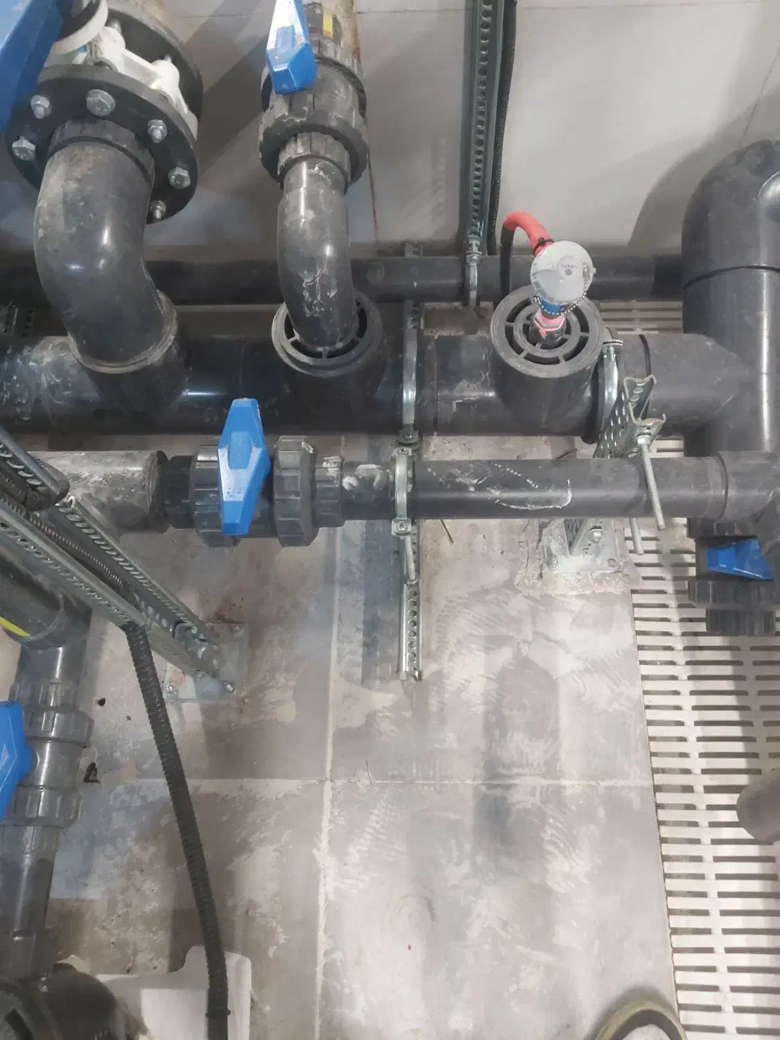 تاسیسات .بوسترپمپهای اپارتمانی واستخروجکوزی|خدمات پیشه و مهارت|شیراز, قلات|دیوار