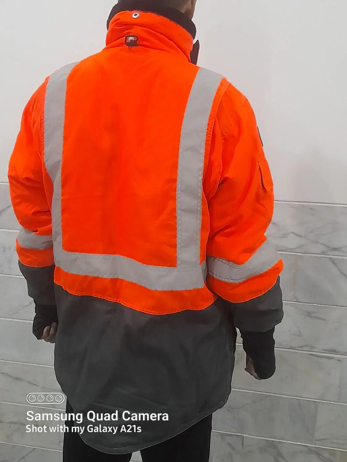 کاپشن گرم و نو مناسب برای کوه و طبیعت|لباس|زارچ, |دیوار