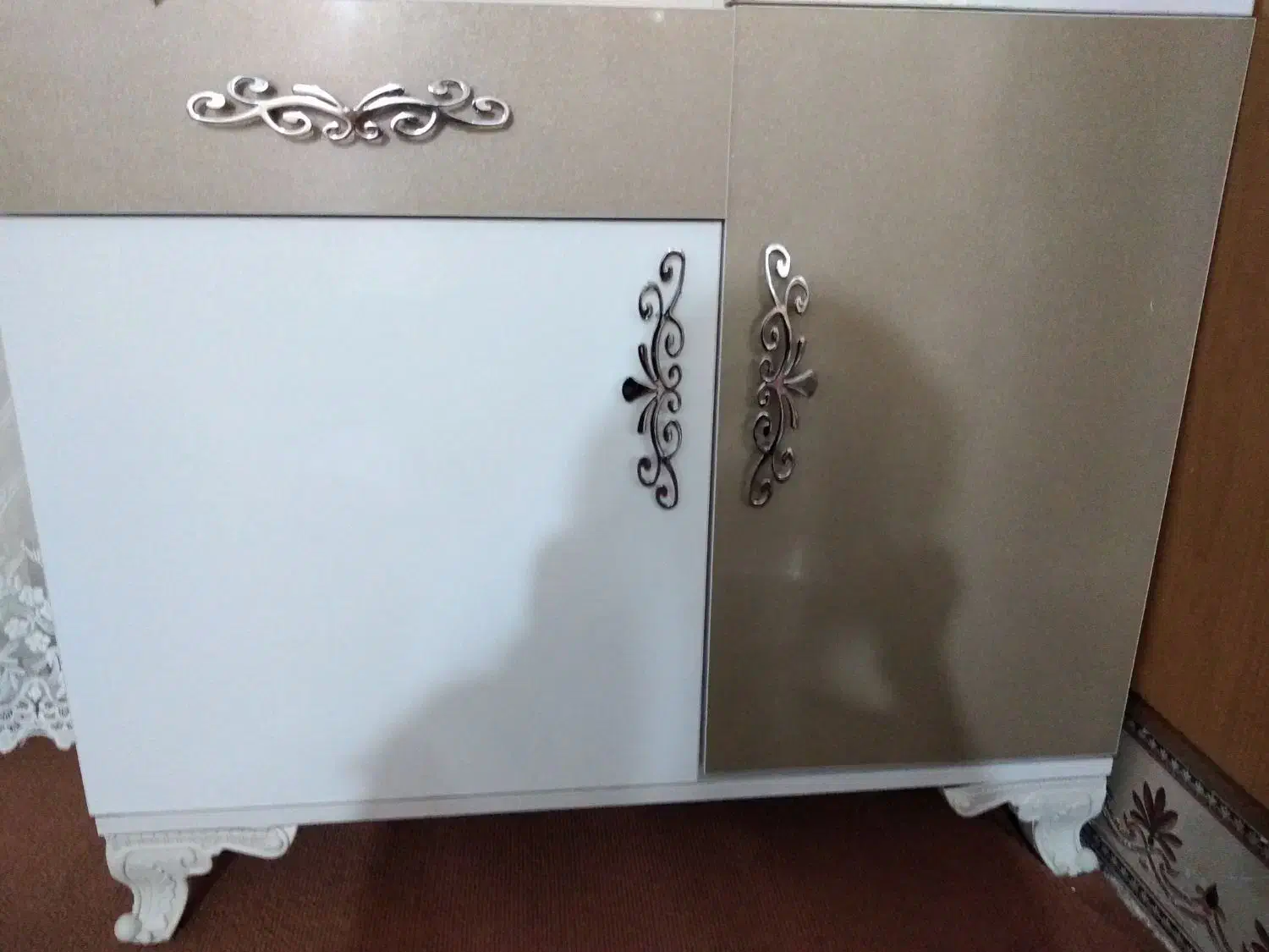 جاکفشی|جاکفشی، کمد، دراور|زابل, |دیوار