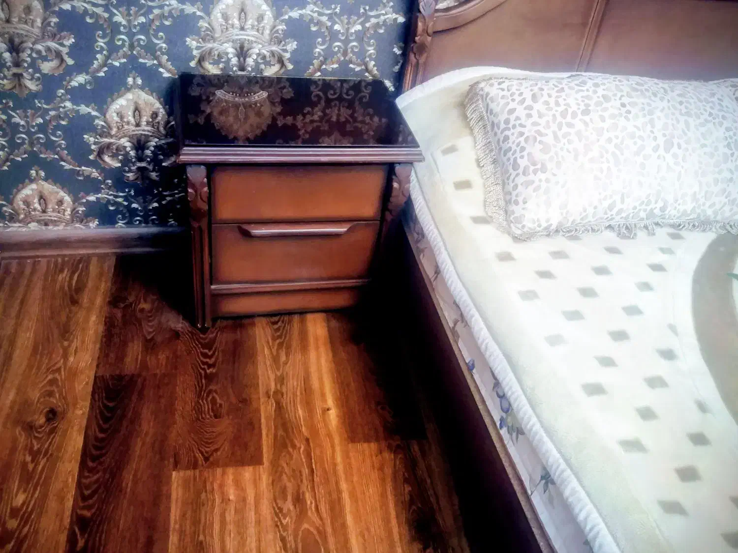 سرویس رختخواب دونفره و سرویس رختخواب تکنفره|تخت و سرویس خواب|تبریز, |دیوار