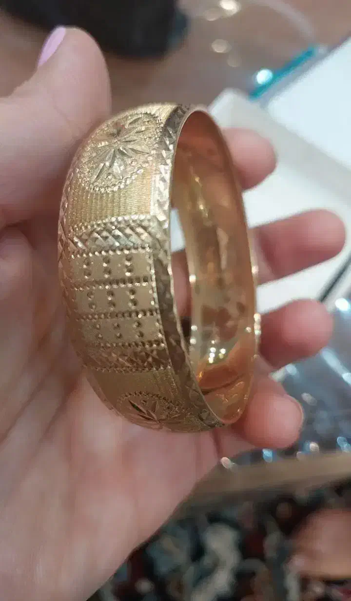 طلای دسته دوم درحد نو فروش فوری|جواهرات|الشتر, |دیوار