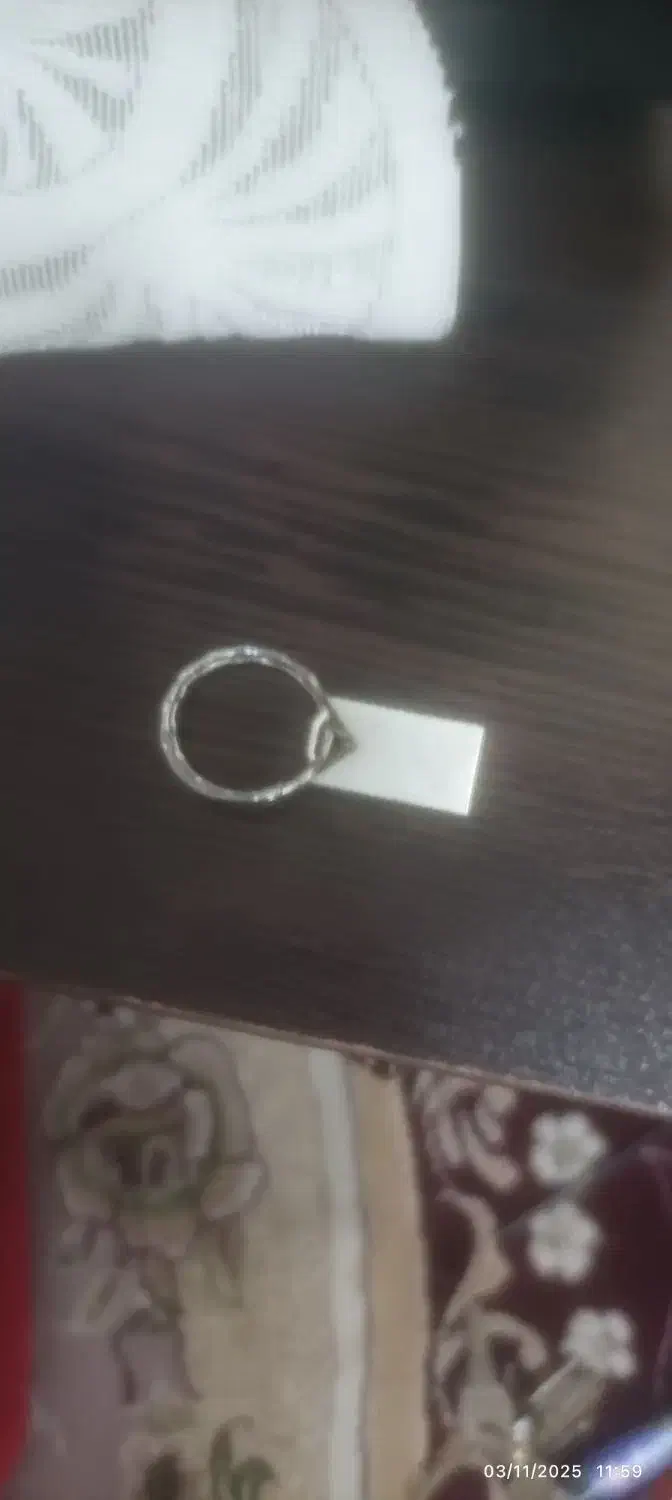 فلش مموری32GB تمام استیل درحد نو باگارانتی|لوازم جانبی موبایل و تبلت|قم, علی آباد سعدگان|دیوار