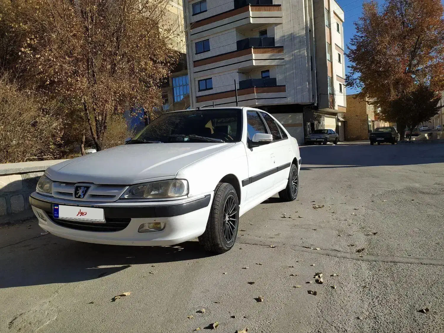 پژو پارس ۴۰۱|خودرو سواری و وانت|اصفهان, بهارستان|دیوار