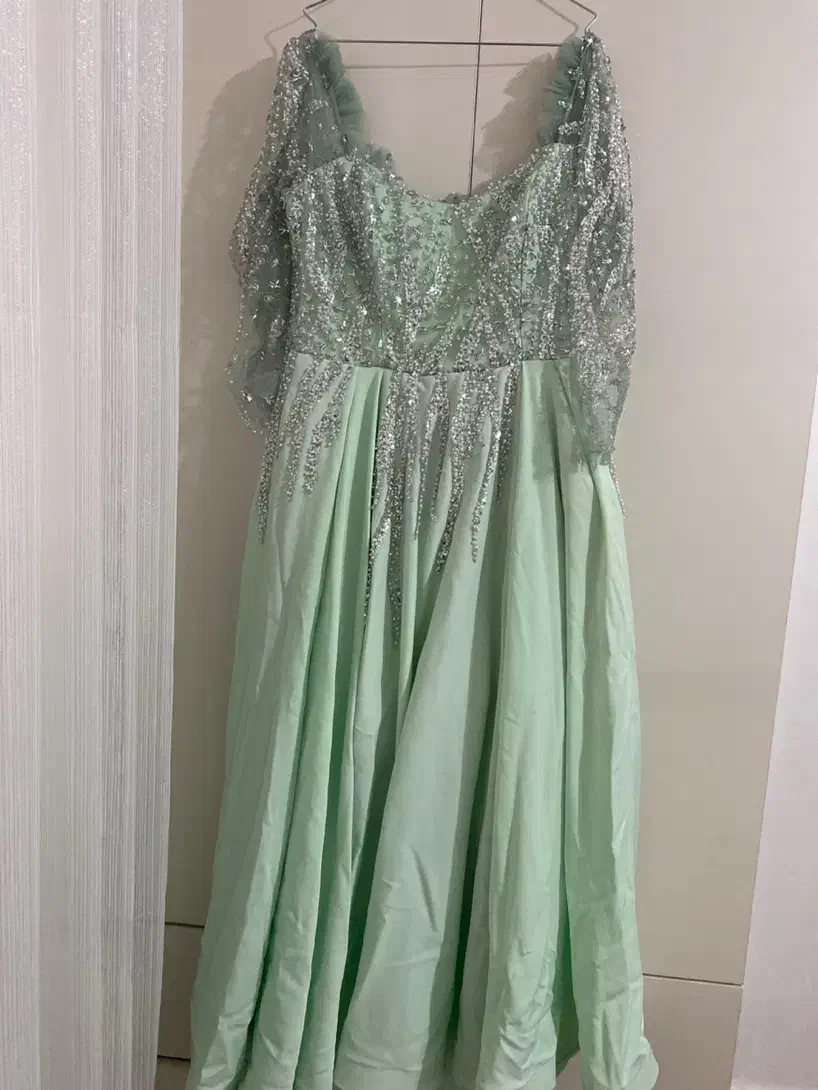 لباس مجلسی|لباس|مراغه, |دیوار