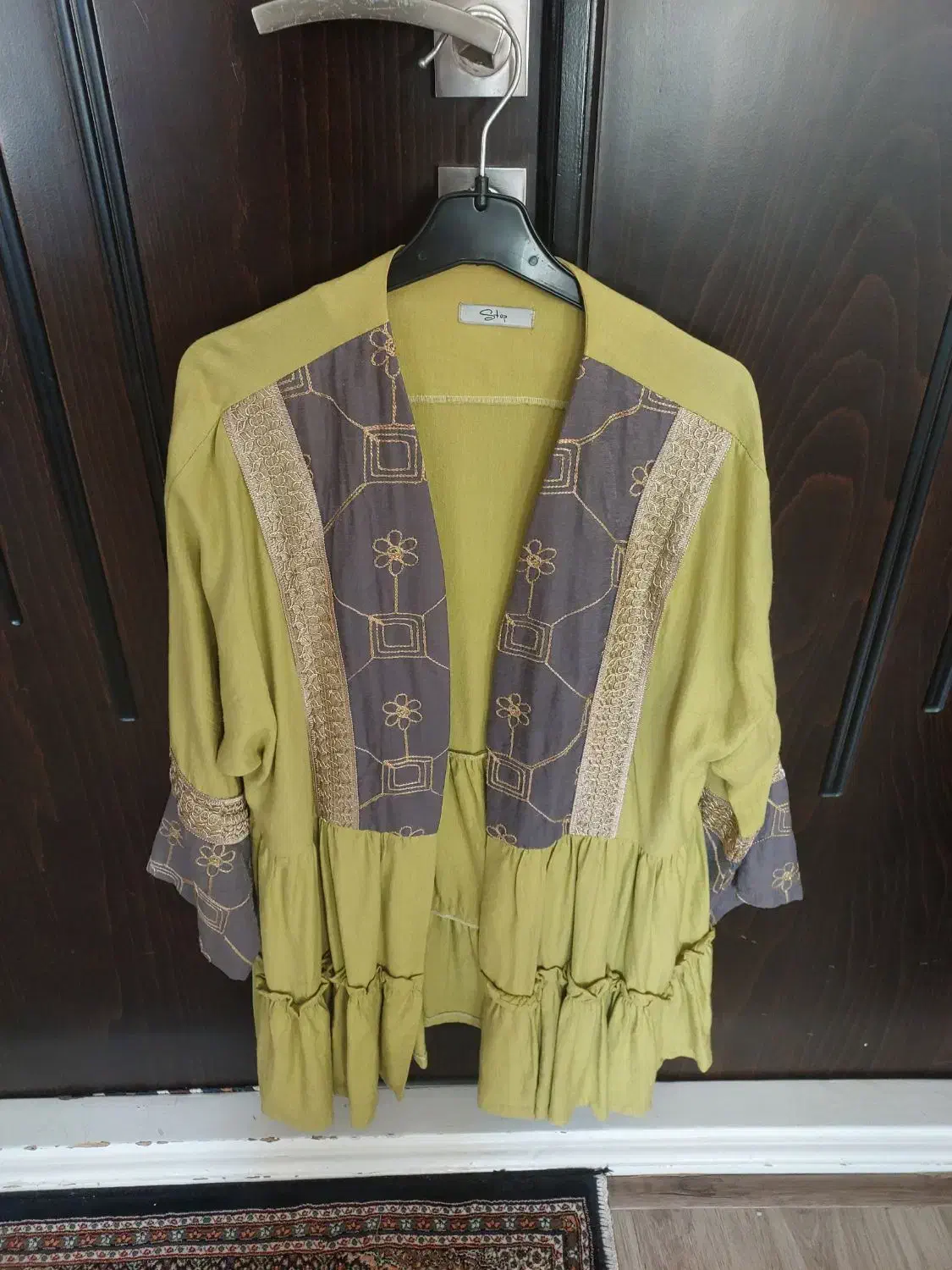 بلوز های مجلسی نو قیمت از ۲۰۰تا۴۰۰ تومان|لباس|خوی, |دیوار