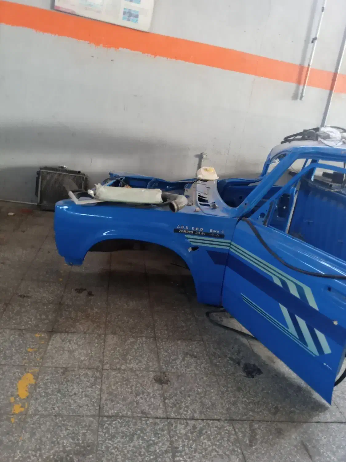 در و گلگیر نیسان|قطعات یدکی و لوازم جانبی|کرمان, |دیوار