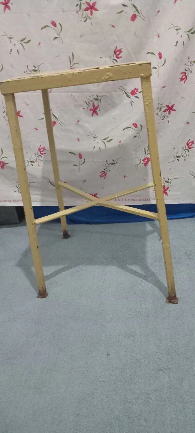 چهار پایه فروشی|صندلی و نیمکت|تربت جام, باغ سنگان سفلی|دیوار