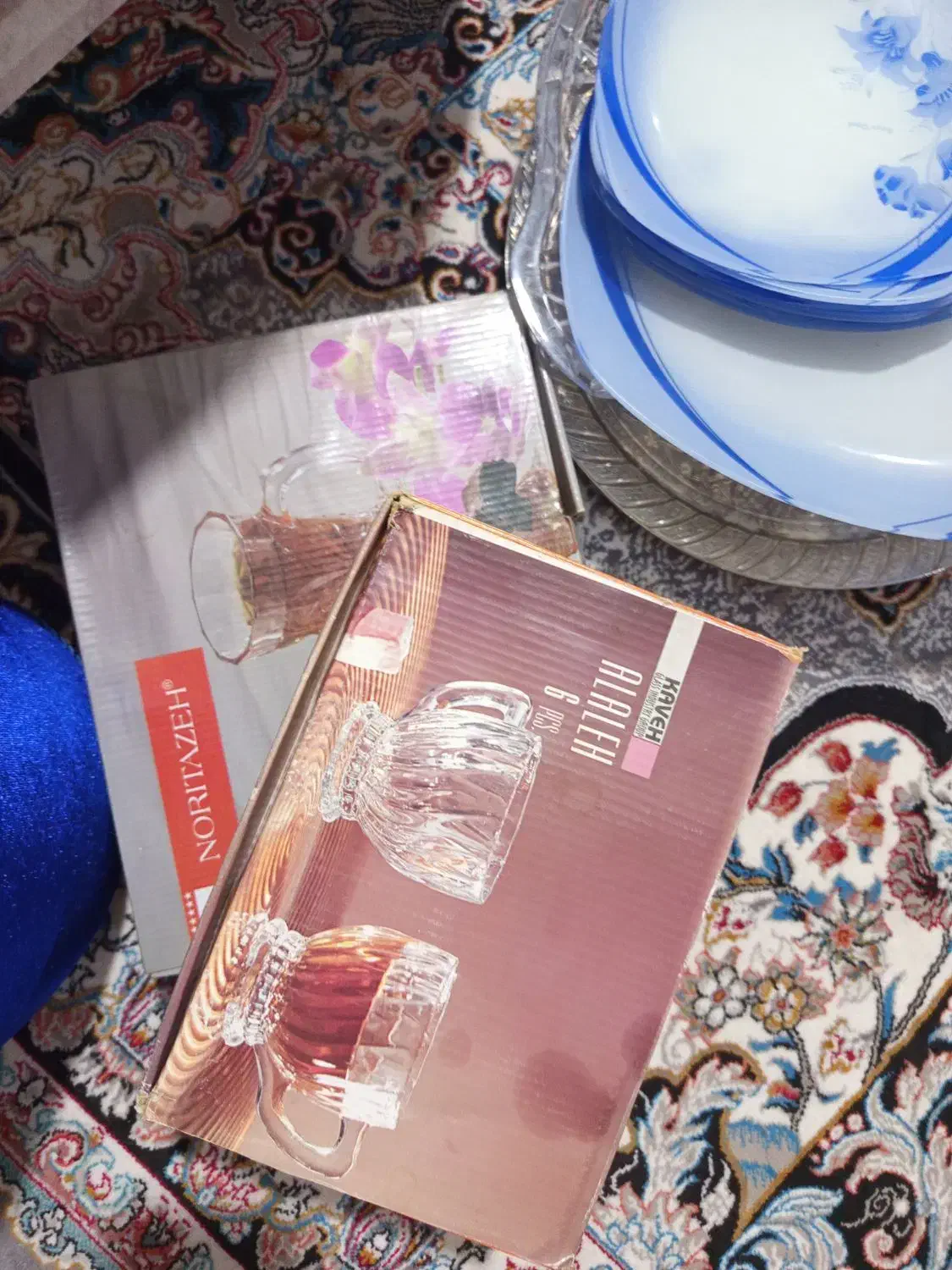 تعدادی لوازم خانه|ظروف سرو و پذیرایی|تبریز, |دیوار