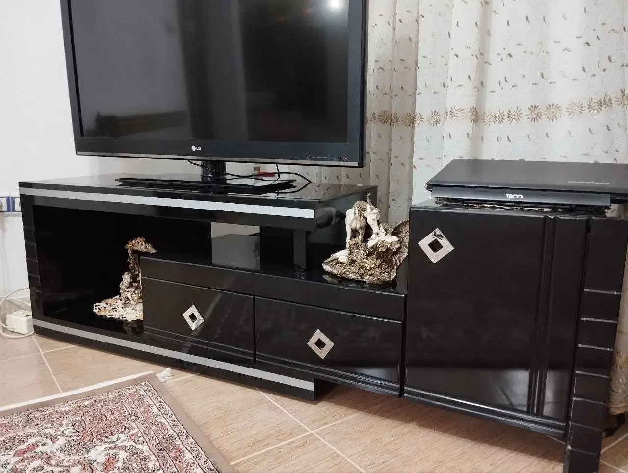 میز تلویزیون|مبلمان خانگی و میز عسلی|بوکان, |دیوار