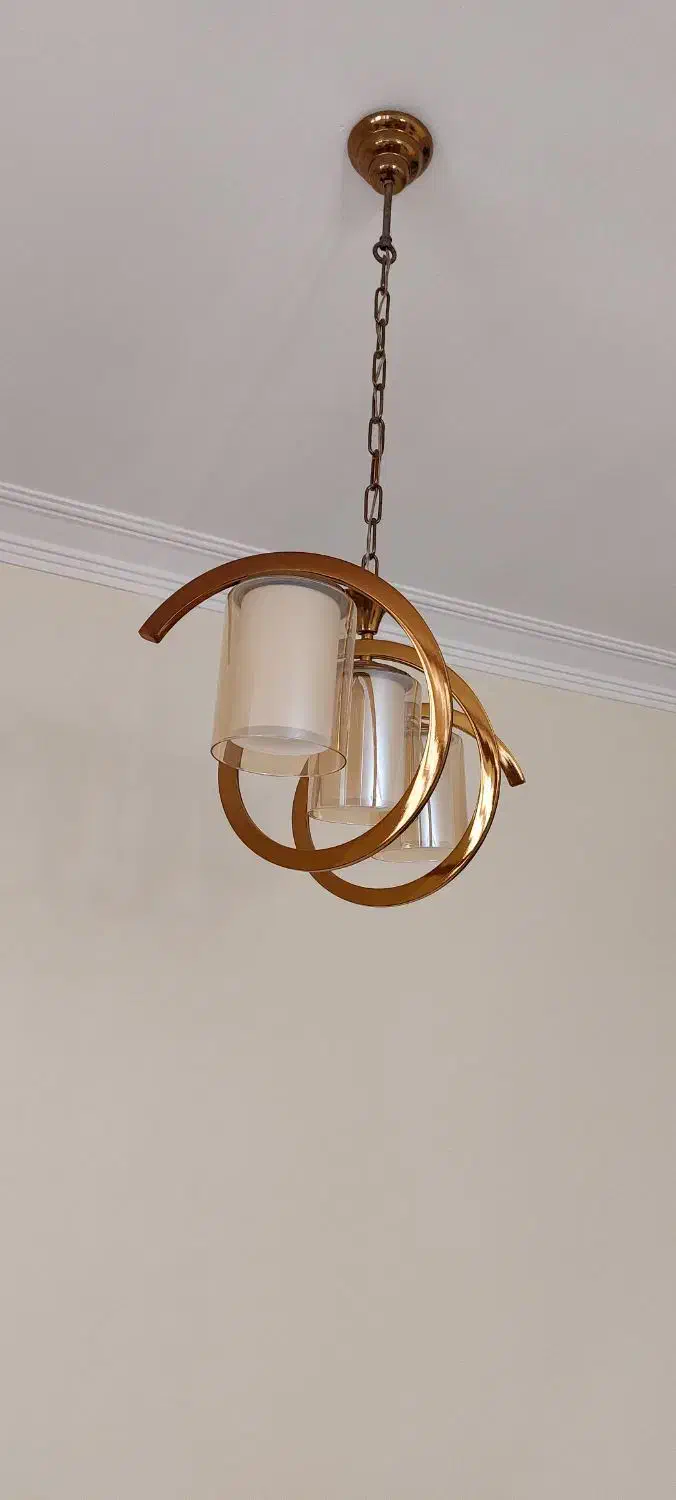 لوستر ۸ شاخه و ۳ شاخه برنجی در حد نو|لوستر و چراغ آویز|کرج, فاز ۱ مهرشهر|دیوار