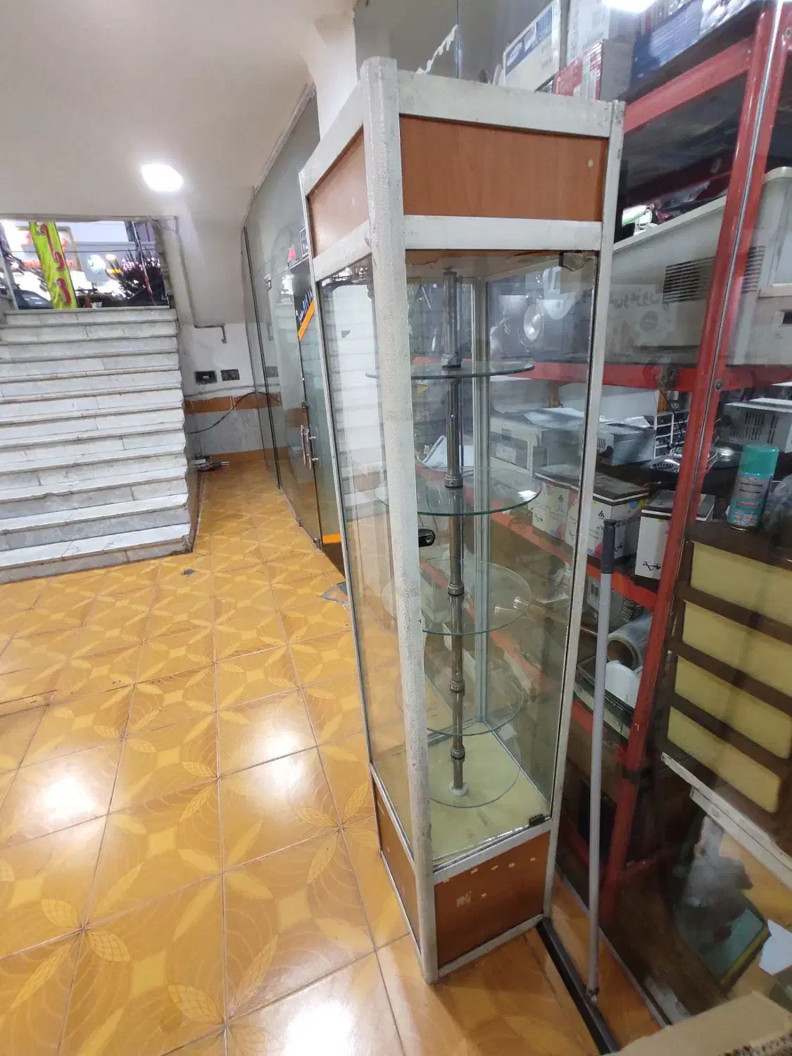 ویترین ایستاده|بوفه، ویترین، کنسول|تاکستان, |دیوار