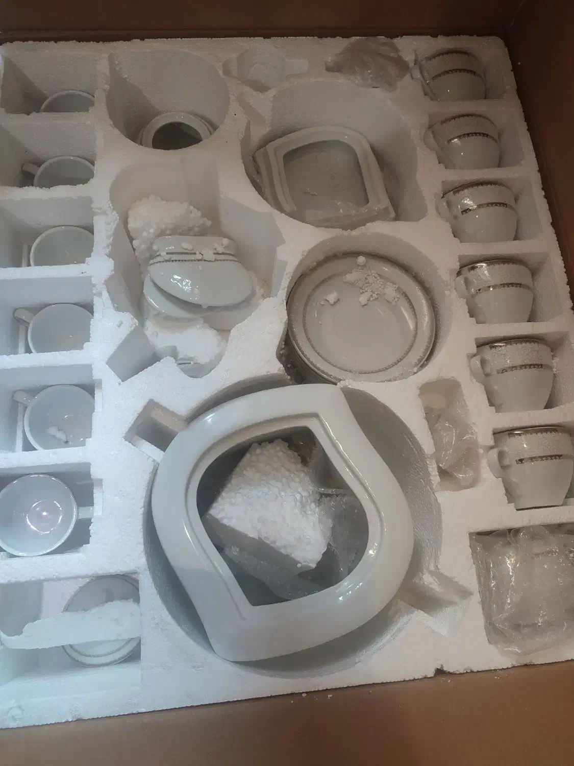 سرویس homate طرح دریتا نو نو|ظروف سرو و پذیرایی|اصفهان, باب الدشت|دیوار