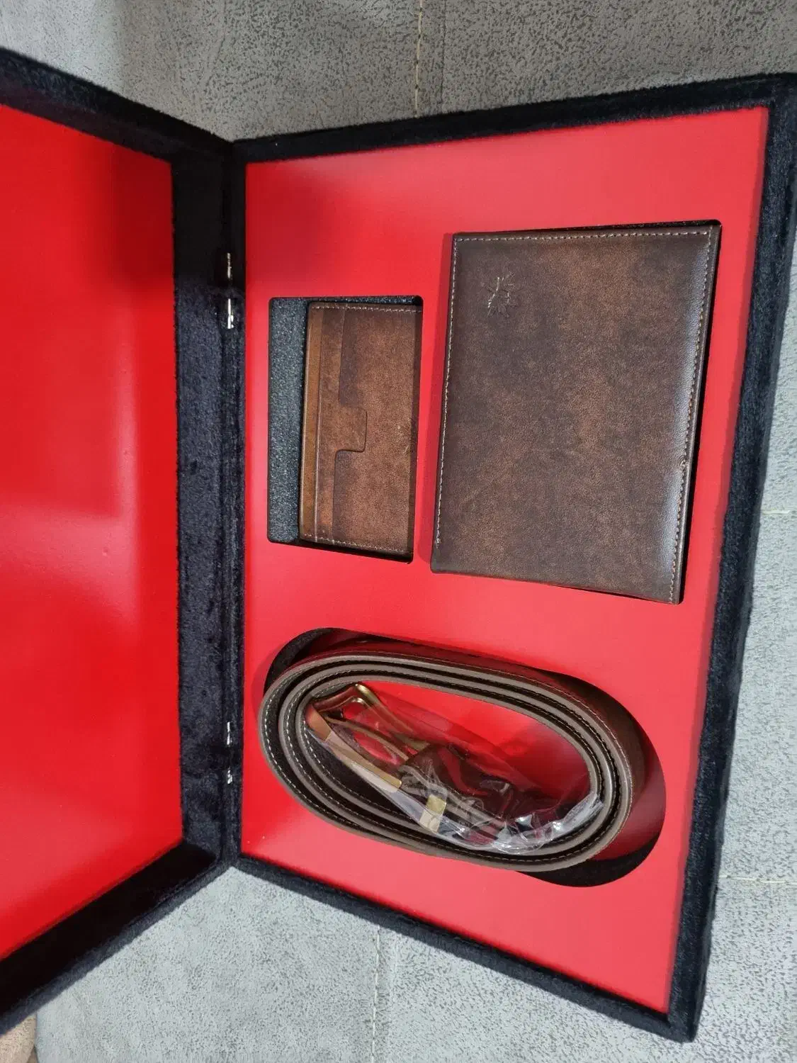 ست کیف کمربند و جاکارتی برند نوین چرم|کیف، کفش، کمربند|قزوین, |دیوار