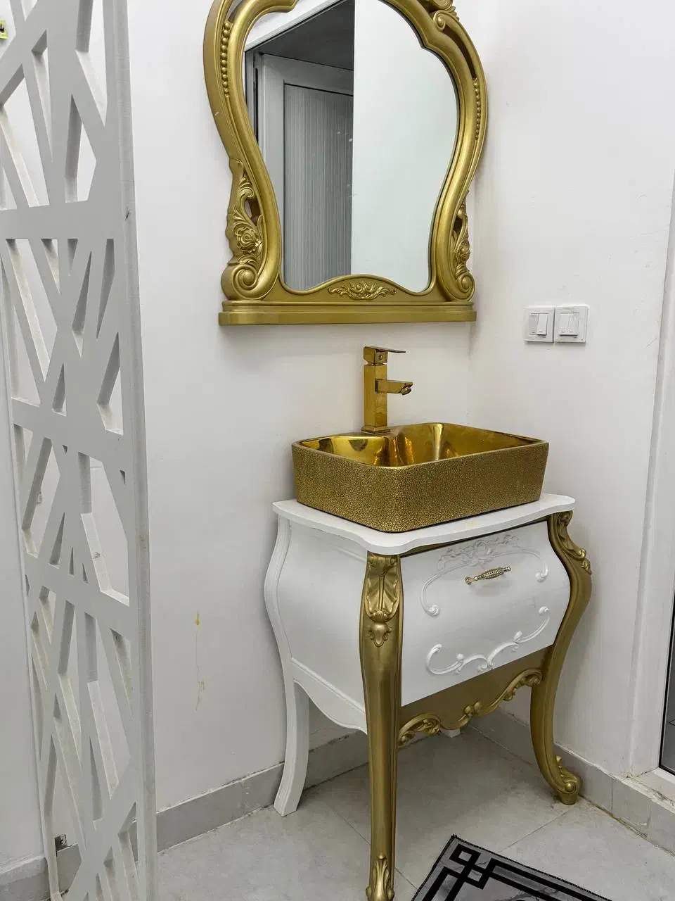 روشویی سلطنتی طلایی|لوازم سرویس بهداشتی|ایلام, |دیوار