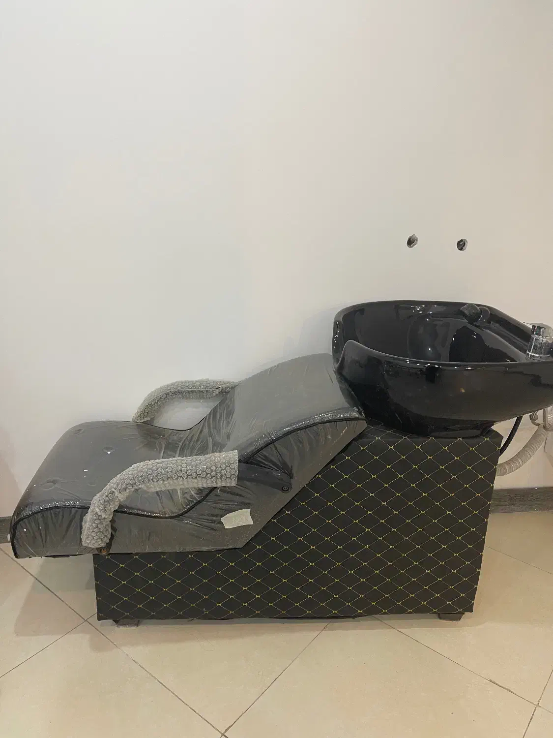 سرشور در حد نو|آرایشگاه و سالنهای زیبایی|سیرجان, |دیوار