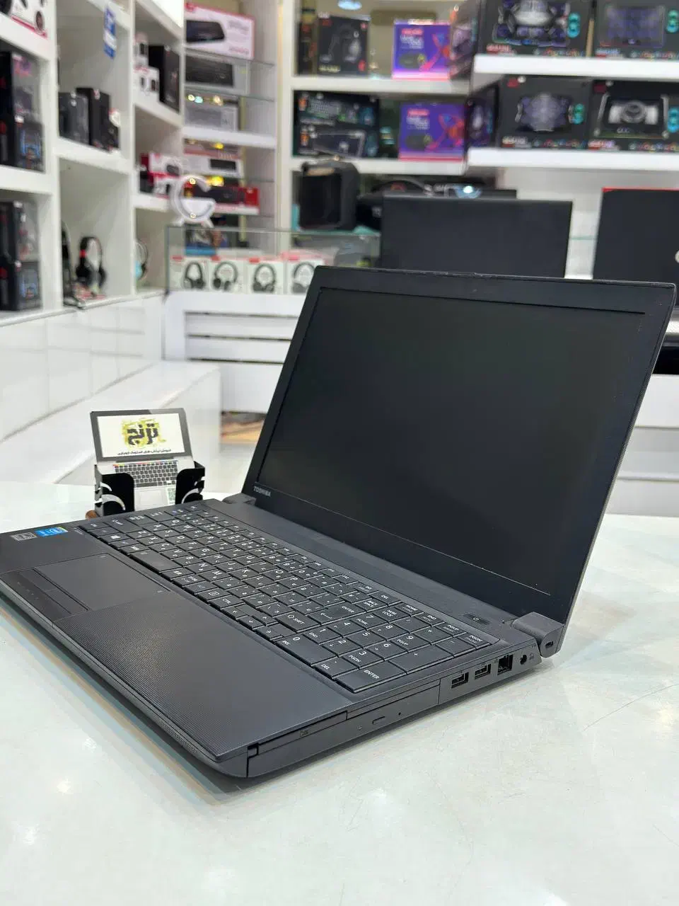 لپ تاپ توشیبا رم ۸ Toshiba|رایانه همراه|مشهد, جانباز|دیوار