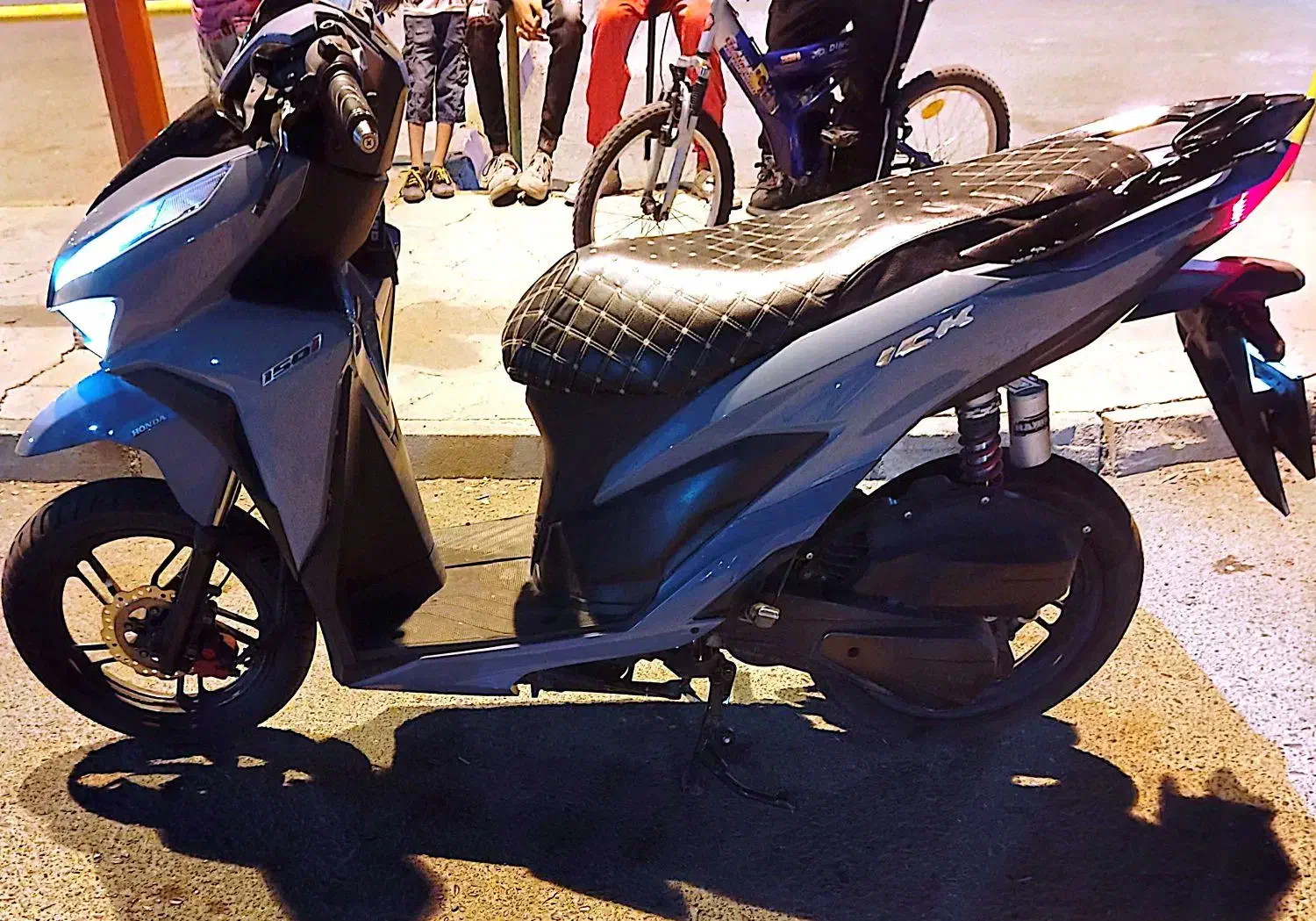 موتور سیکلت اتومات کلیک مدل ۹۹|موتورسیکلت|پرند, فاز ۵|دیوار