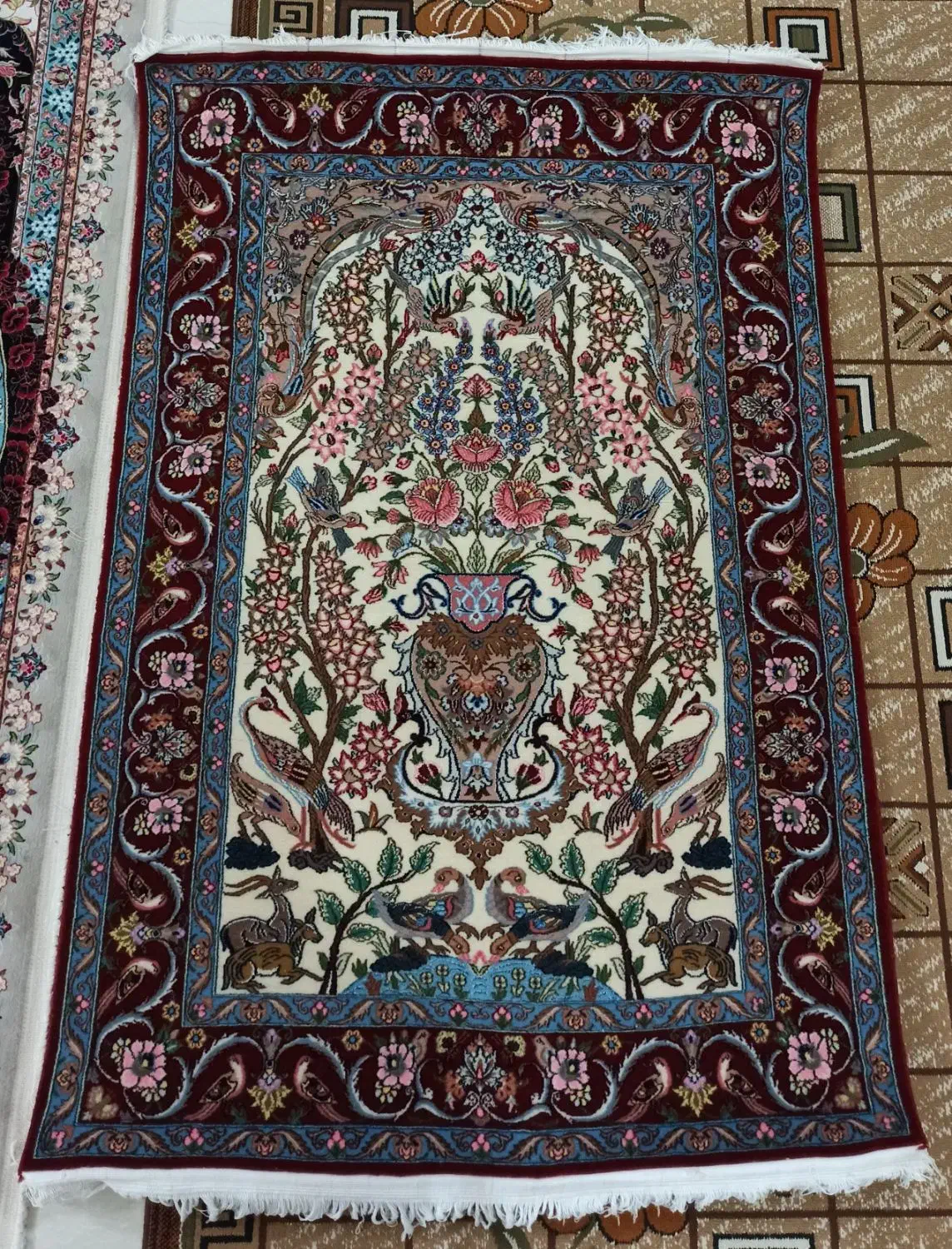 فرش دستباف|فرش|خمینی‌شهر, |دیوار