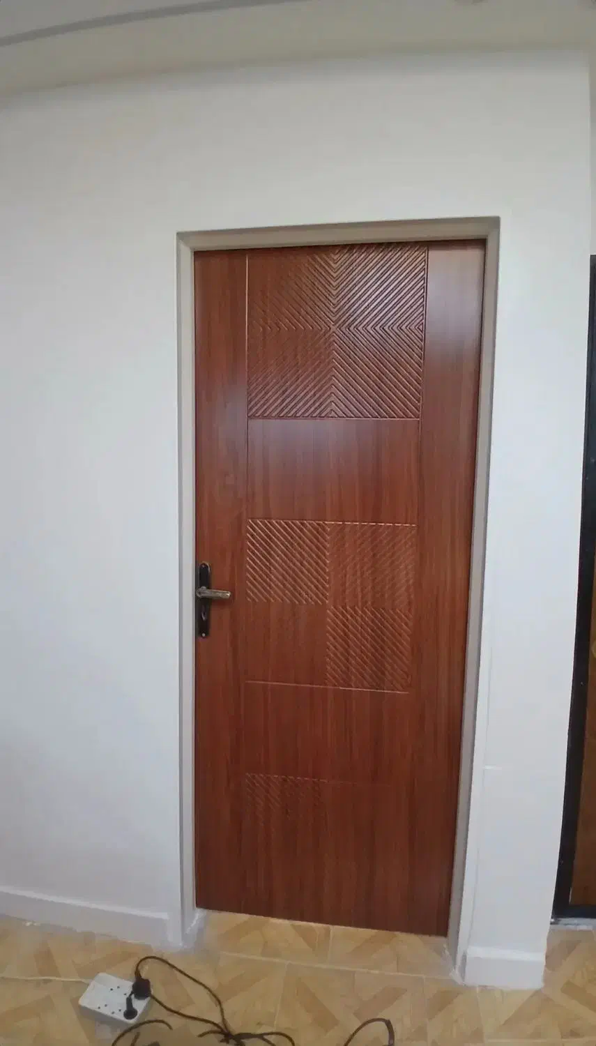 نصاب درب داخلی اتاقی ضد آب و...|خدمات پیشه و مهارت|رباطکریم, نصیرشهر|دیوار