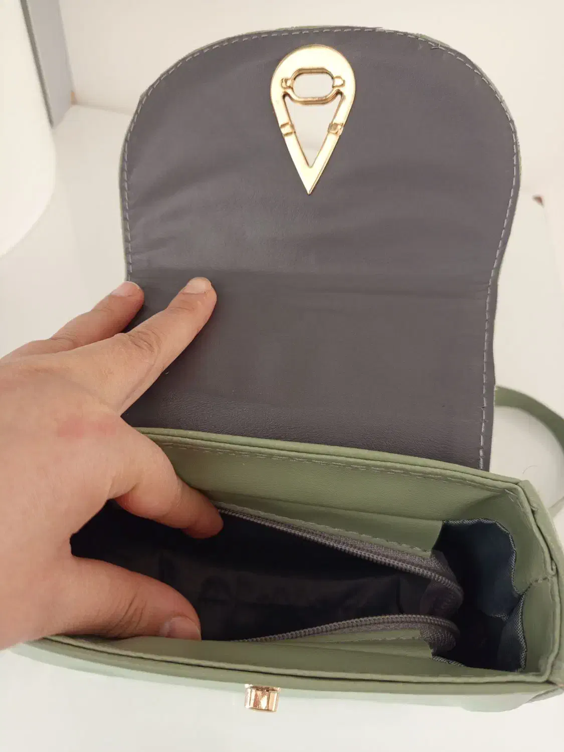 کیف رو دوشی|کیف، کفش، کمربند|سبزوار, توحیدشهر|دیوار