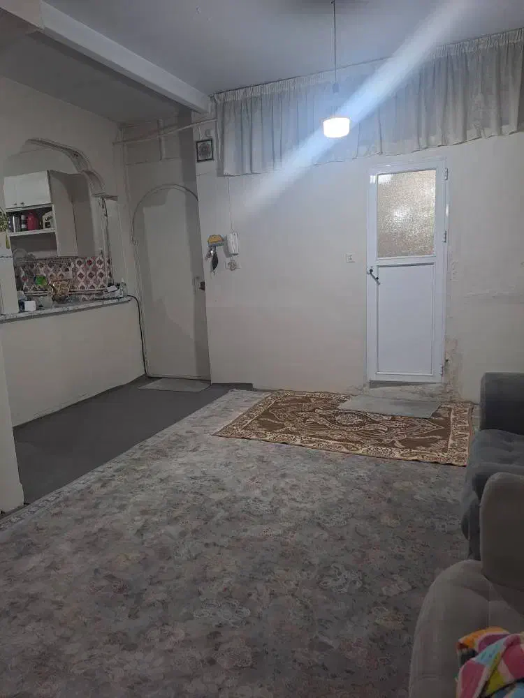 خانه ۹۰متر در میدان سیزده ابان