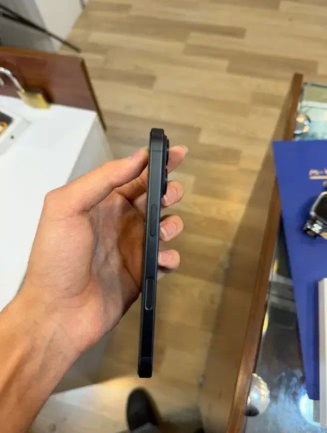 iPhone 16 normal مشکی ریجستر شده نقد و اقساط|موبایل|تهران, هروی|دیوار