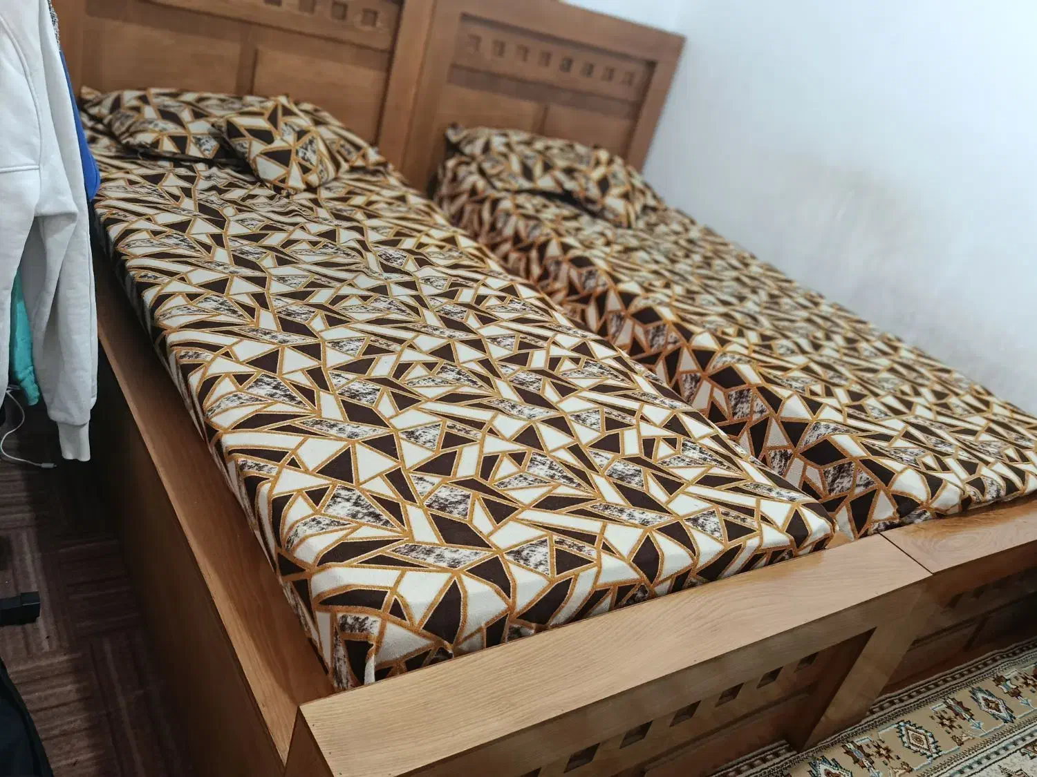 تخت خواب یک نفره دو عدد|تخت و سرویس خواب|پاکدشت, پاکدشت (مامازند)|دیوار