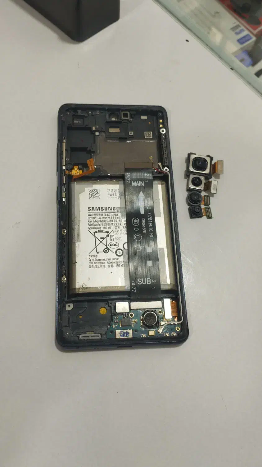 فروش گوشی s20fe به صورت کامل فقط بردش سوخته|موبایل|ارومیه, |دیوار