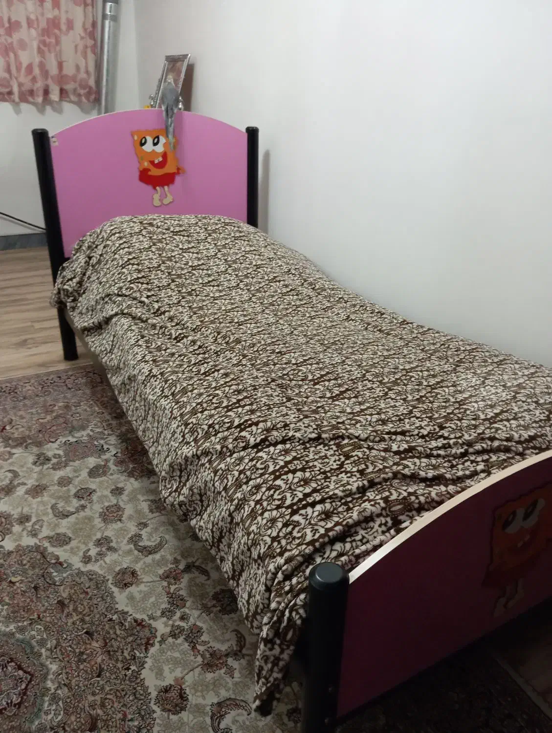 تخت خواب|تخت و سرویس خواب|لاهیجان, رجایی|دیوار