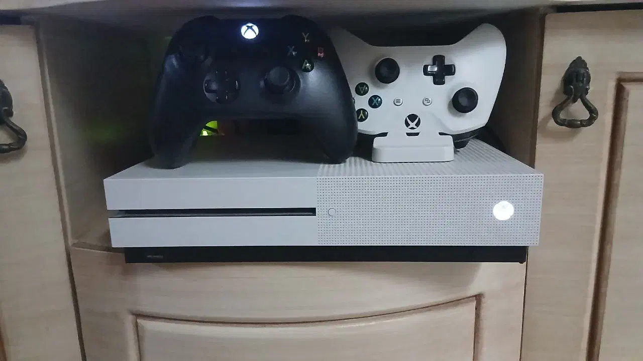 xbox one s کنسول ایکس باکس وان اس|کنسول، بازی ویدئویی و آنلاین|مشهد, شهرک امام هادی (شهرک غرب)|دیوار