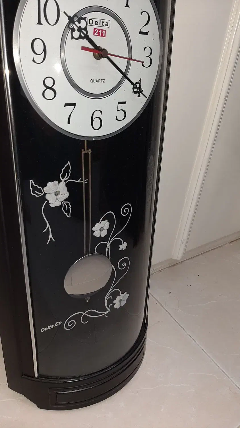 ساعت دیواری سالم و در حدنو|ساعت دیواری و تزئینی|ساری, |دیوار