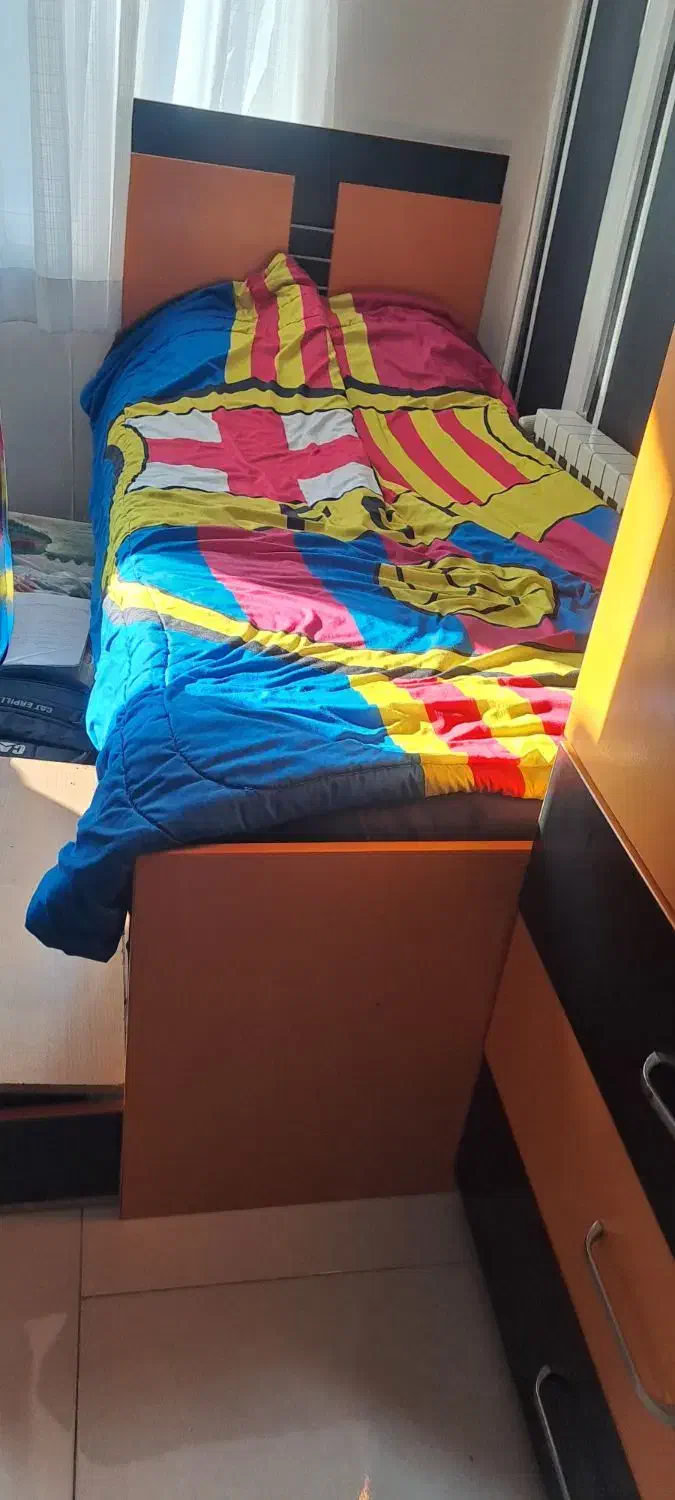 تخت نوجوان|تخت و سرویس خواب|مشکین‌دشت, |دیوار