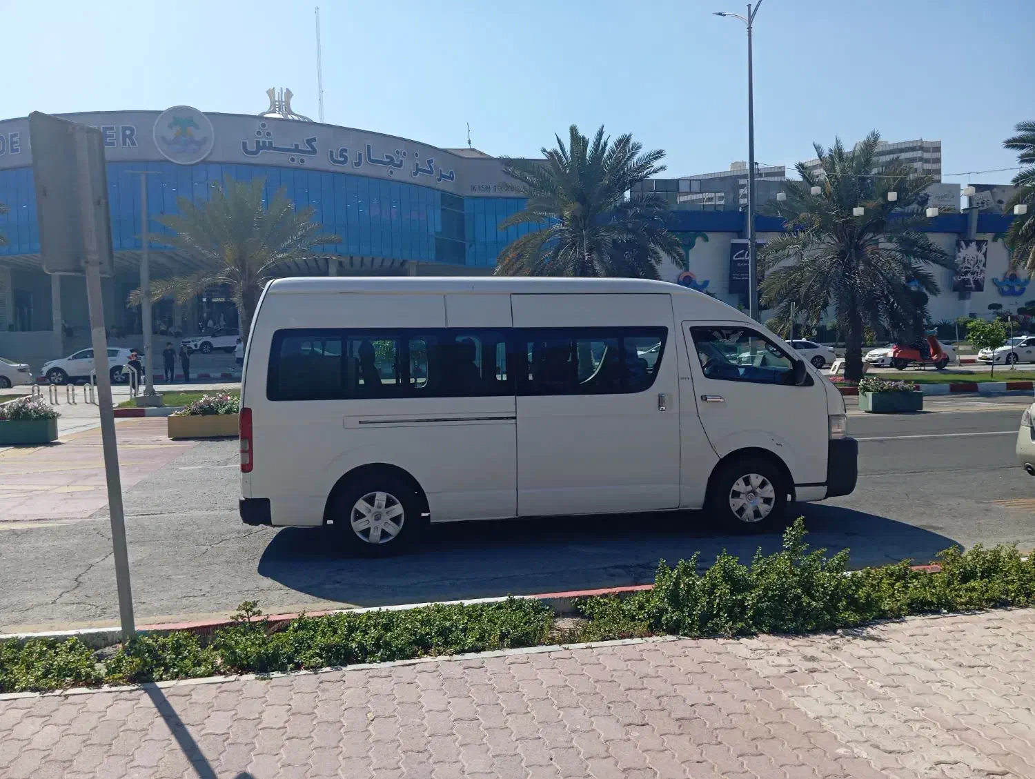 اجاره ون هایس ۱۵نفره vip سقف بلند با راننده|خودرو اجارهای|کیش, |دیوار