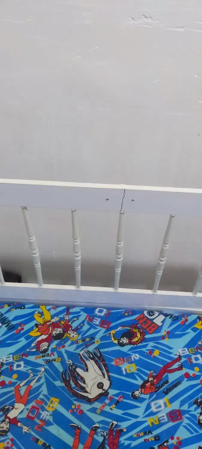 گهواره و تخت مدل کوین|تخت و صندلی بچه|رشت, پیرکلاچای|دیوار