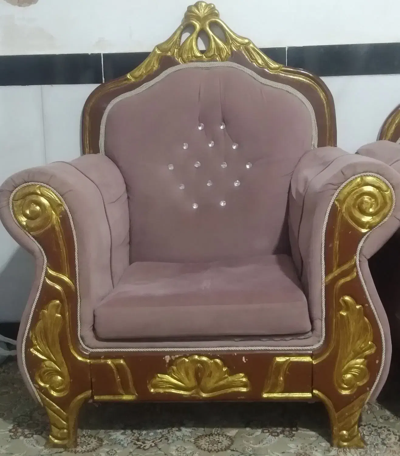 مبل ۷نفره سالم|مبلمان خانگی و میز عسلی|جوانرود, |دیوار