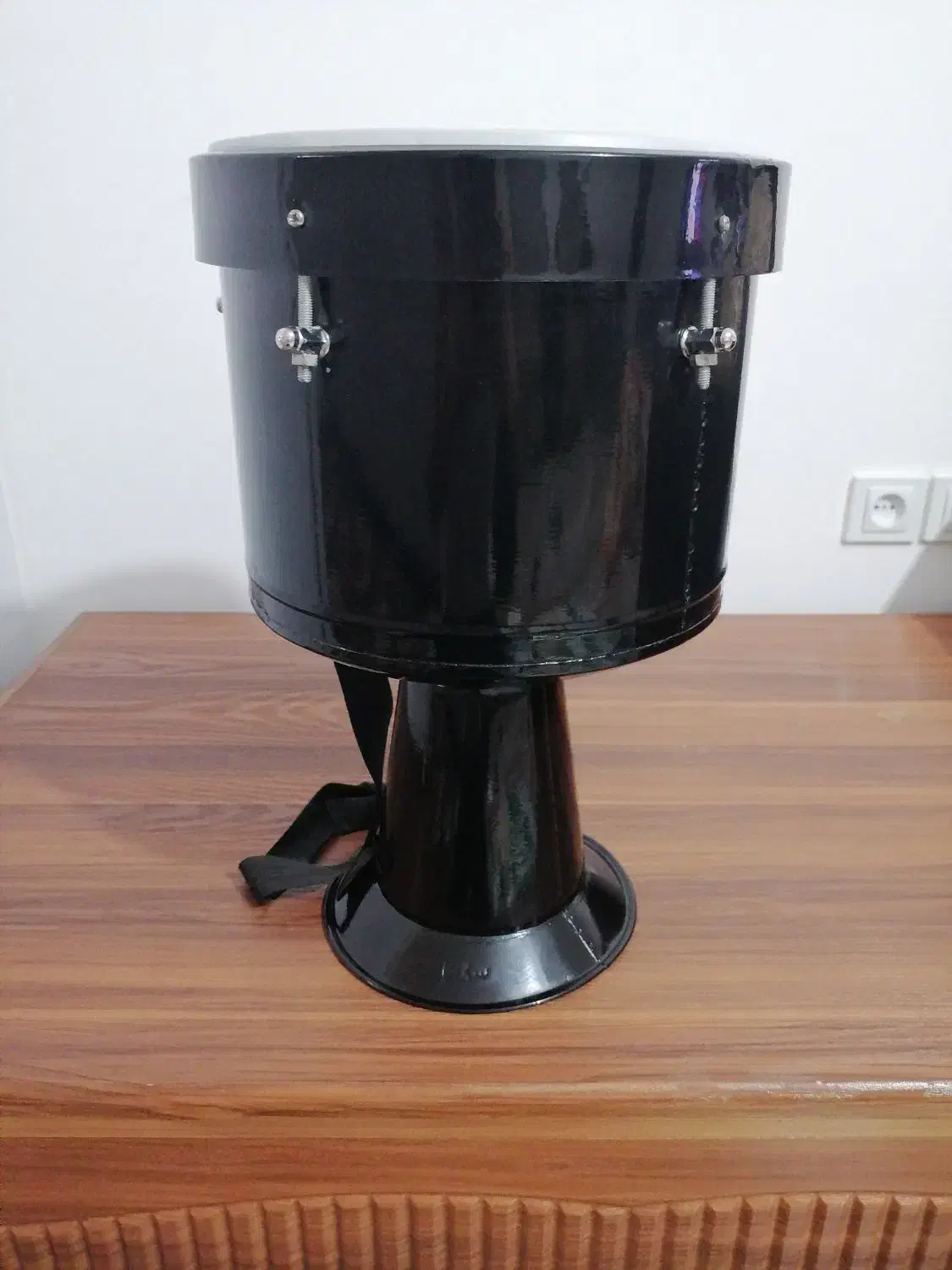 ضرب ۴فصل|درام و پرکاشن|سنندج, |دیوار