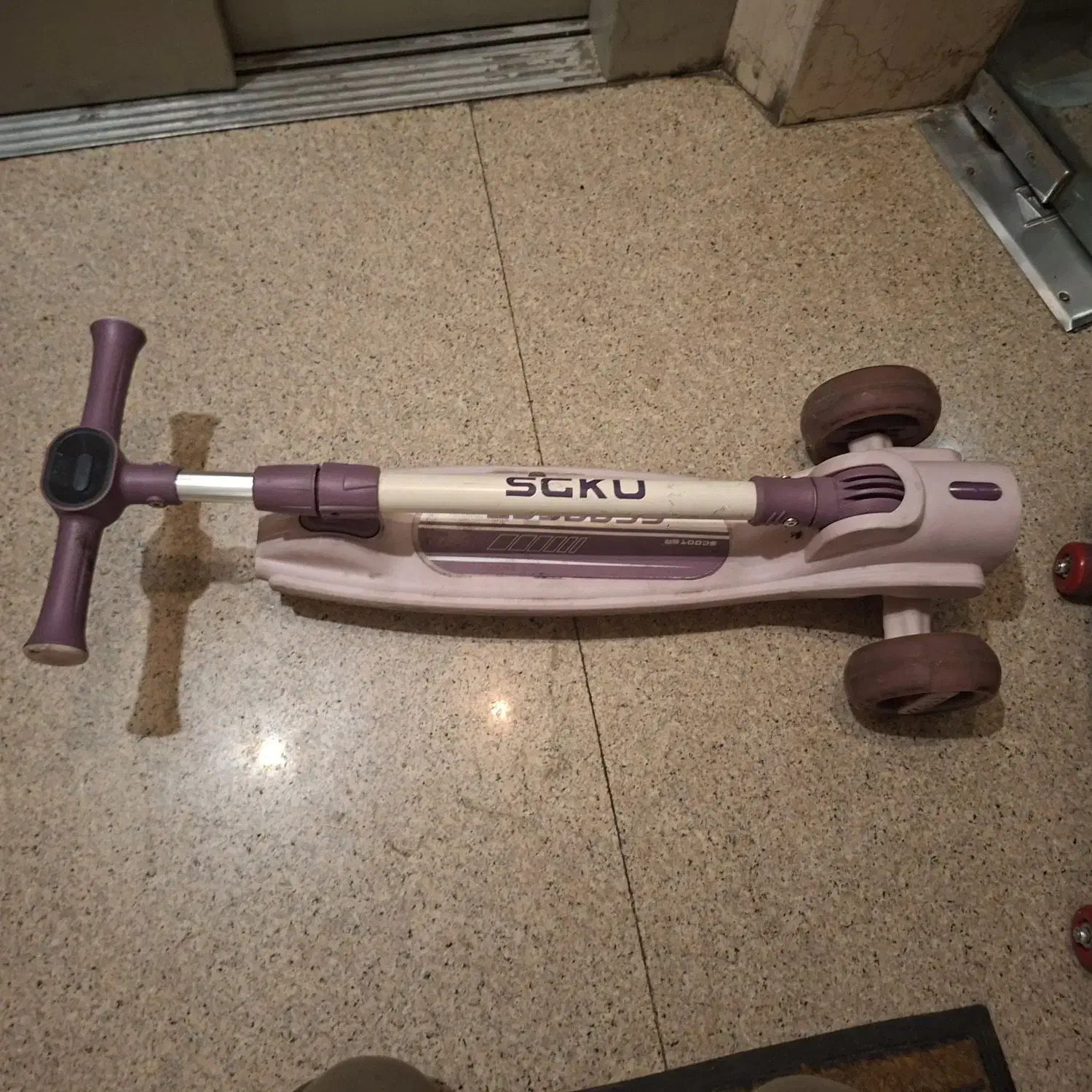 اسکوتر دخترانه|دوچرخه، اسکیت، اسکوتر|تهران, شهرک آزمایش|دیوار