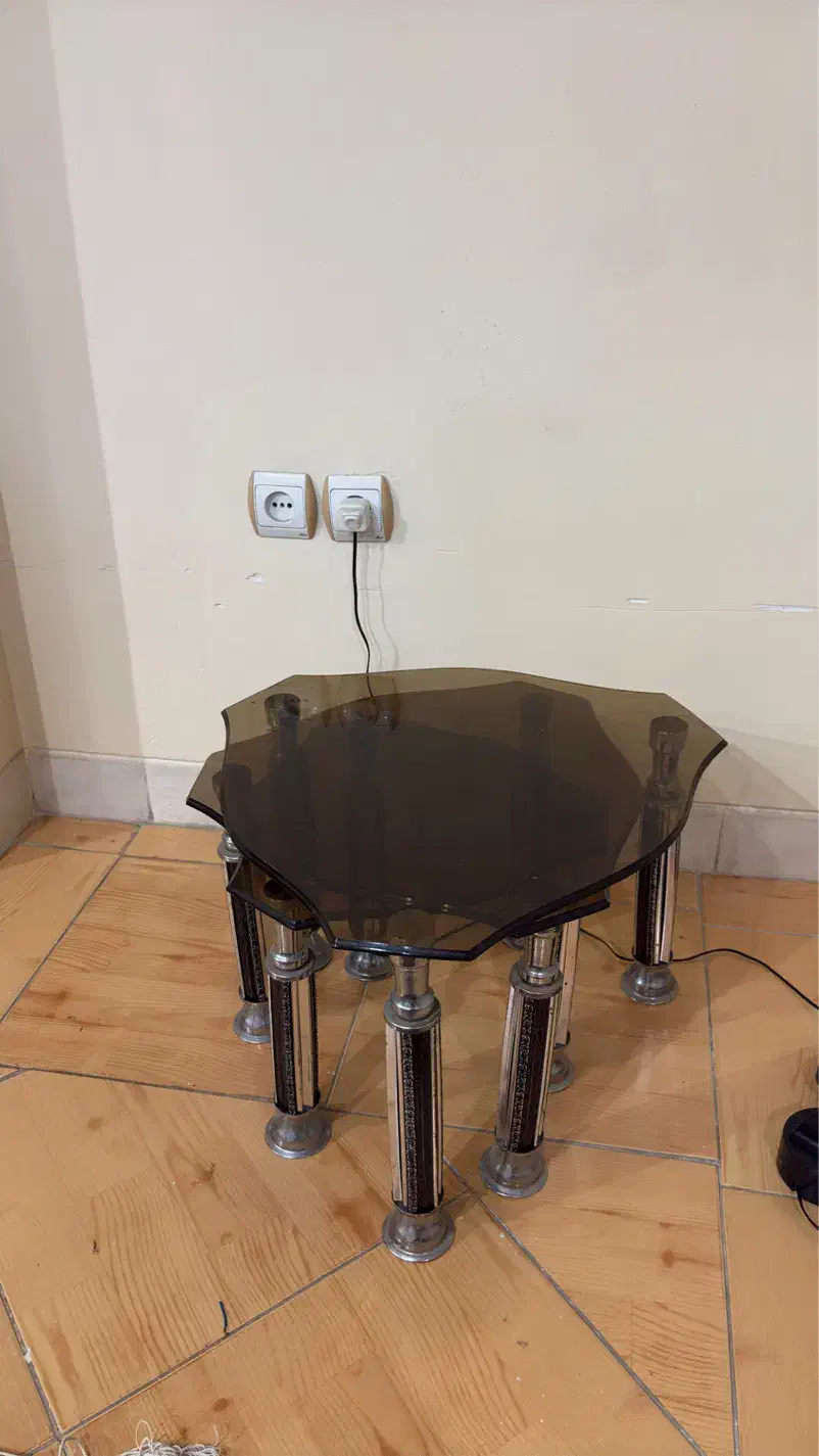 میز شیشه ای وسط و سه عدد گل میز شیشه ای |مبلمان خانگی و میز عسلی|شیراز, فرهنگ شهر|دیوار