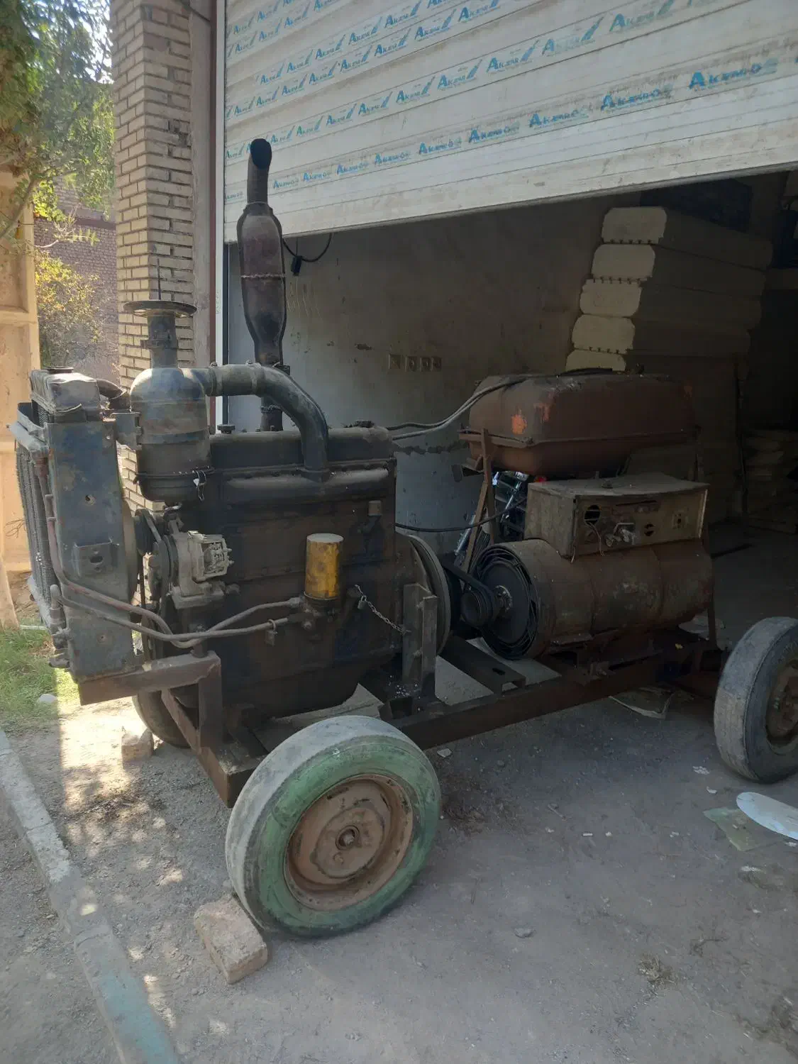 موتور رومانی با دینام جوش ۶۰۰ امپر|ماشین‌آلات صنعتی|کوهبنان, |دیوار