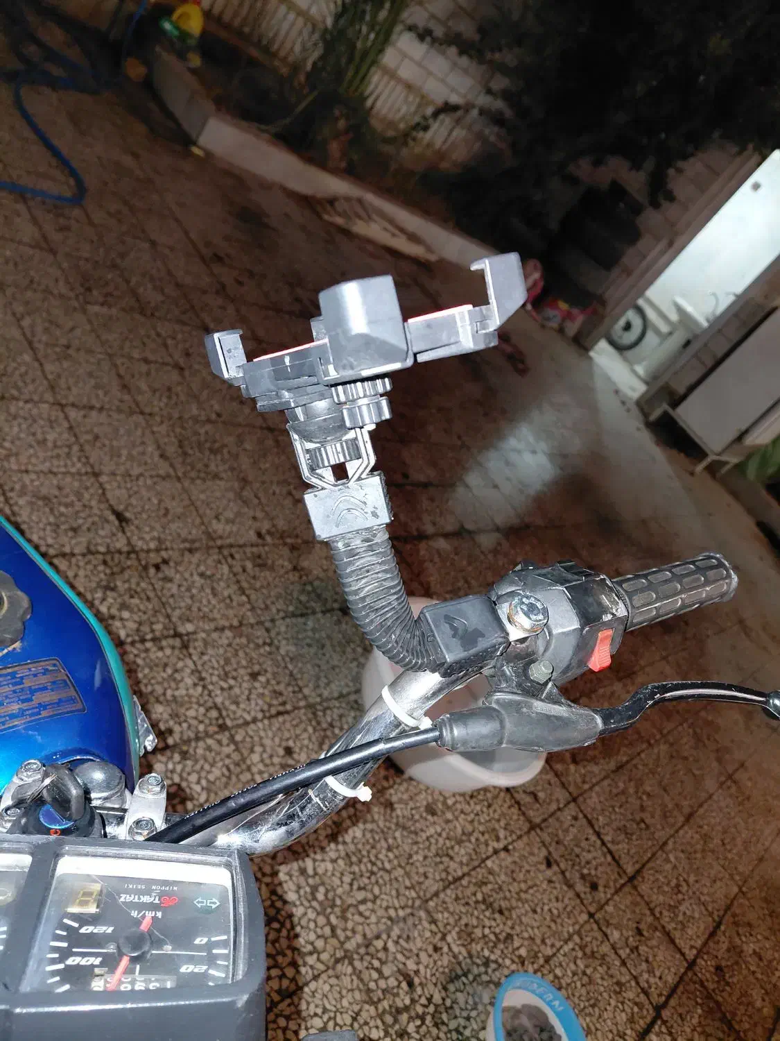 هولدر مبایل مخصوص موتور|لوازم جانبی موبایل و تبلت|کاشان, پشت شهربانی|دیوار