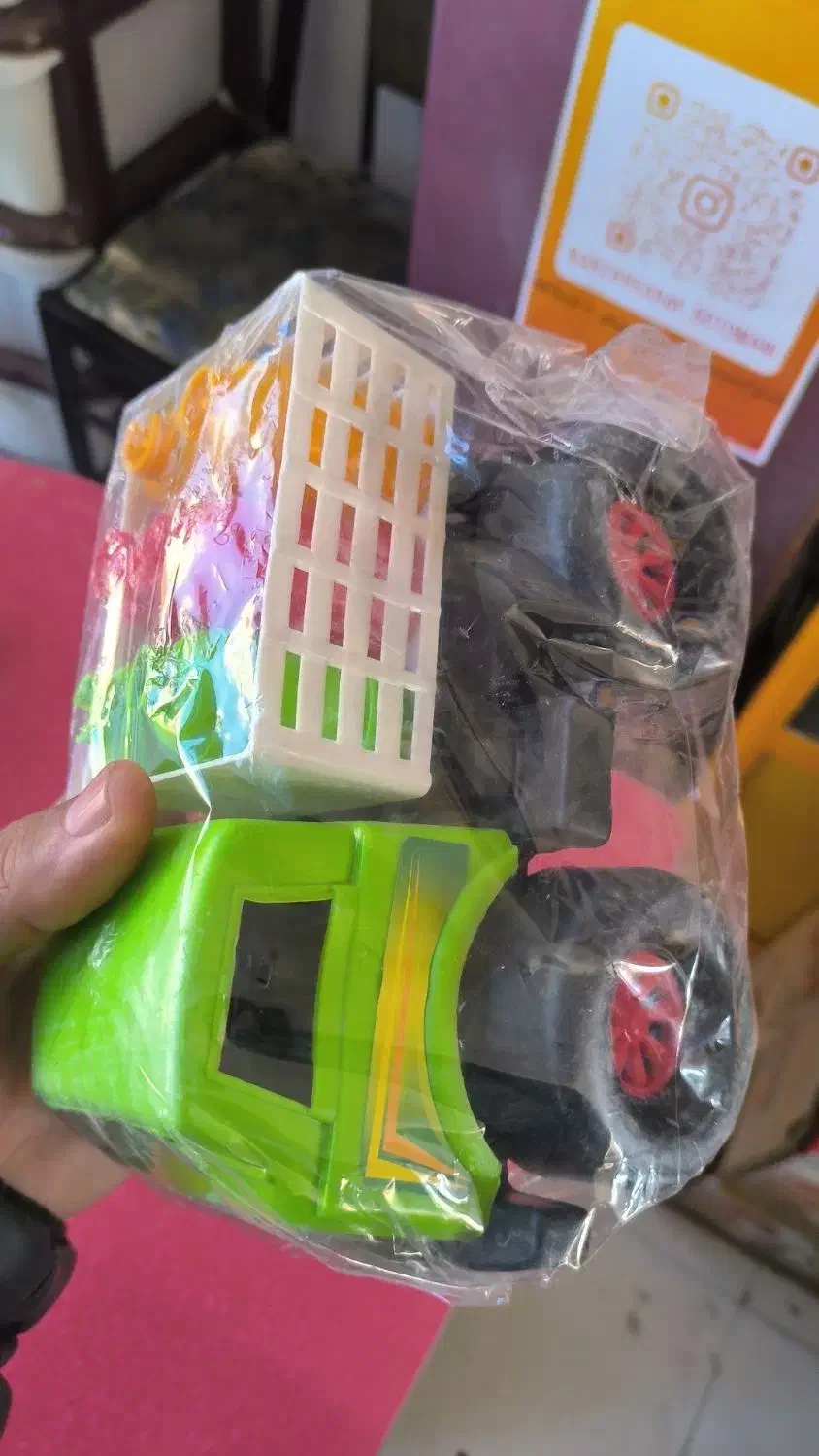 کامیون حمل گاز رسید|اسباب‌‌بازی|گلبهار, شهر جدید گلبهار|دیوار