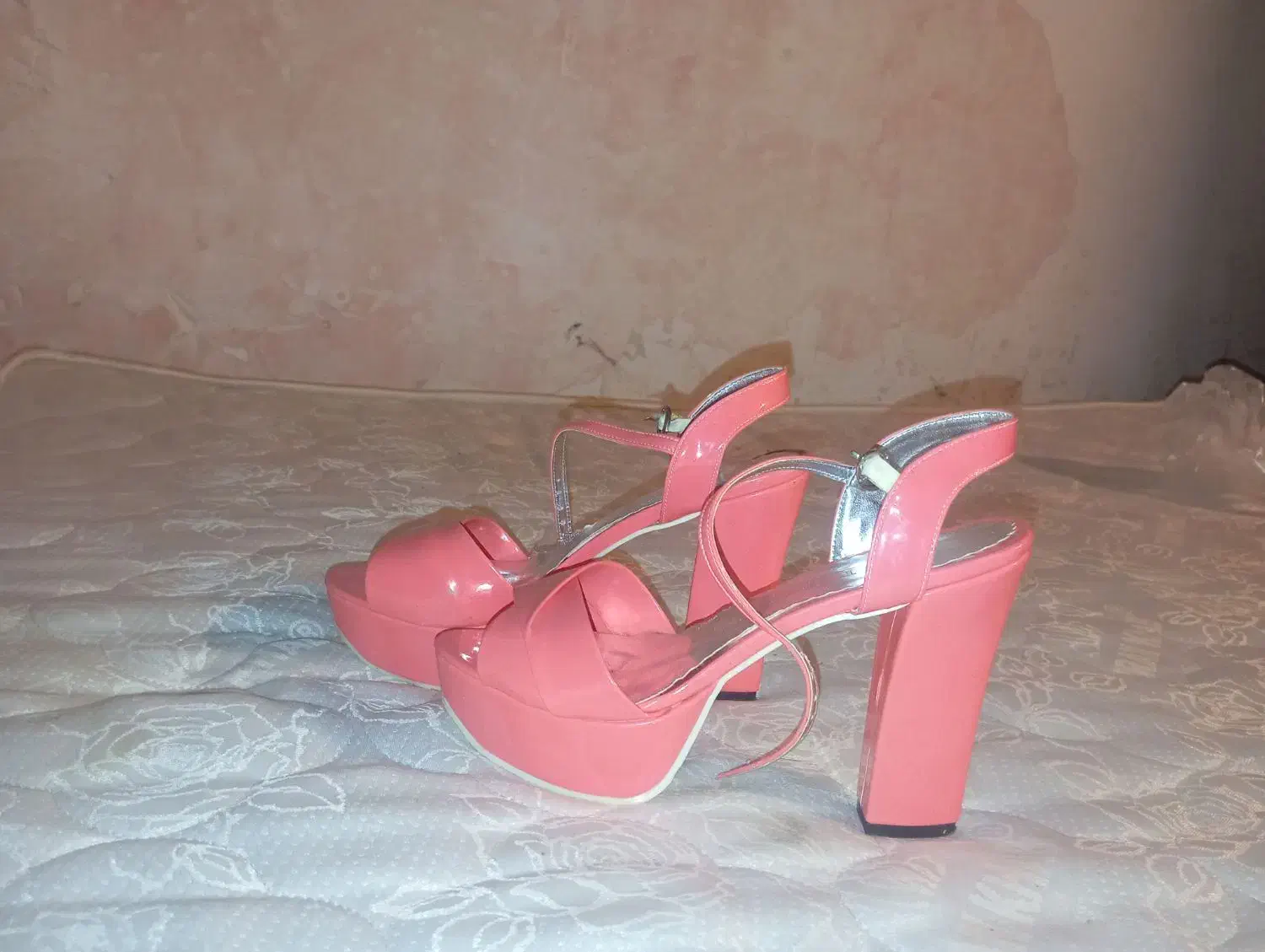 صندل پاشنه دار مجلسی|کیف، کفش، کمربند|گرگان, |دیوار